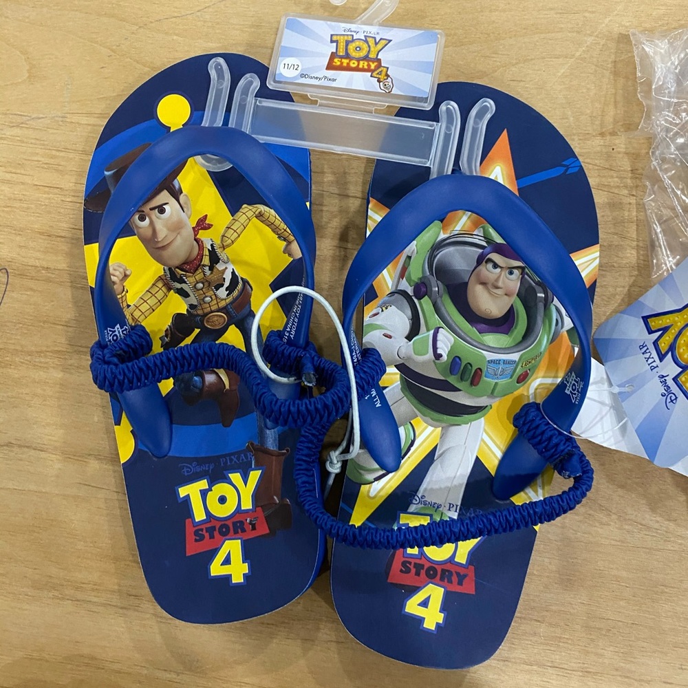 Toy story 4 toddler flip flop sandals